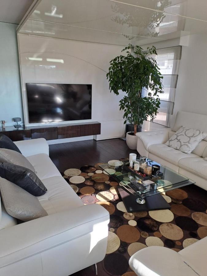 Parisian Sparkle Retreat نويي سور سين المظهر الخارجي الصورة